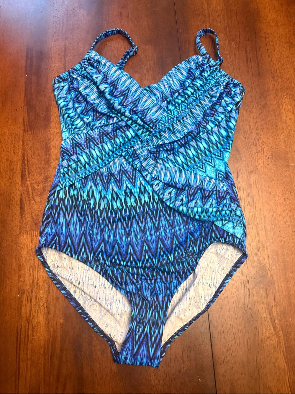 Dreamsuit by Miracle Brands Slimming Blue Geometric One-Piece Swimsuit Size 14